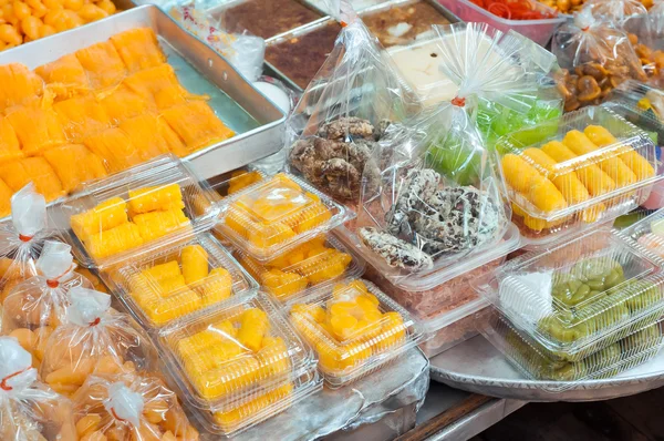 Thai desserter på en marknad i Bangkok — Stockfoto