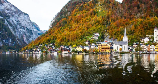 Hallstatt Ausztria Gyönyörű Őszi Kilátás Hallstattra Hallstatt Egy Kisváros Ausztriában — Stock Fotó