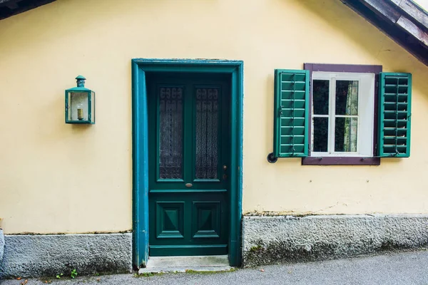 哈利斯特 萨尔茨堡Hallstatt奥地利传统村舍 — 图库照片
