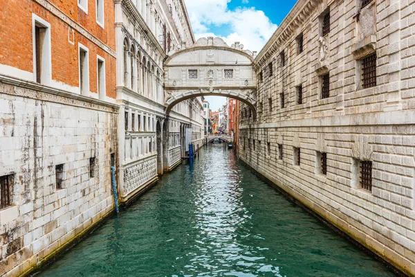 Puente Los Suspiros Ponte Dei Sospiri Canal Rio Palazzo Venecia — Foto de Stock