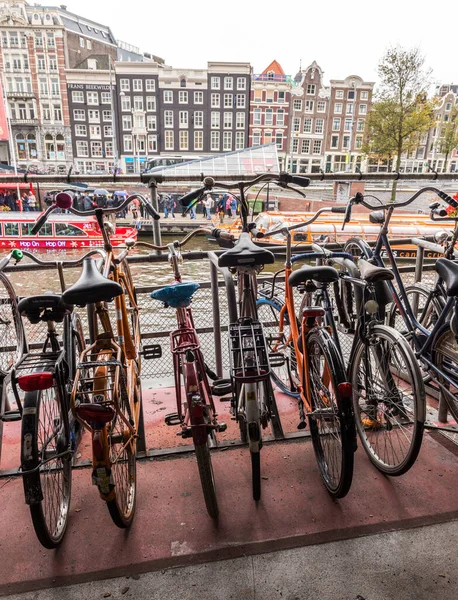 Amsterdam Niederlande September 2017 Abstellen Von Fahrrädern Der Stadt Amsterdam — Stockfoto