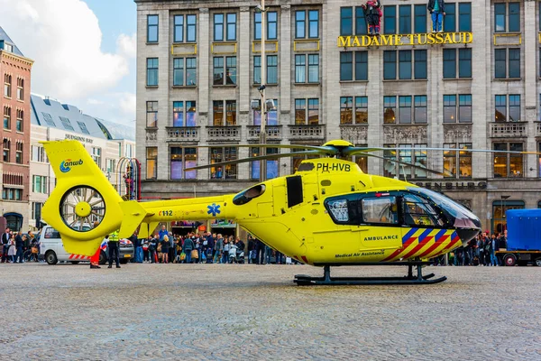Amsterdam Netherlands Eylül 2017 112 Ambulans Helikopteri Baraj Meydanı Amsterdam — Stok fotoğraf