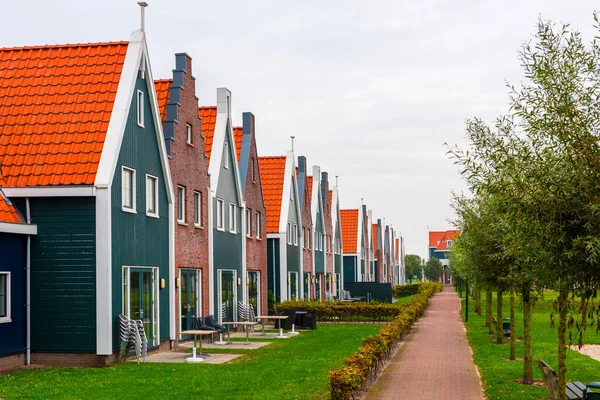 Volendam Una Ciudad Holanda Septentrional Los Países Bajos Casas Colores — Foto de Stock