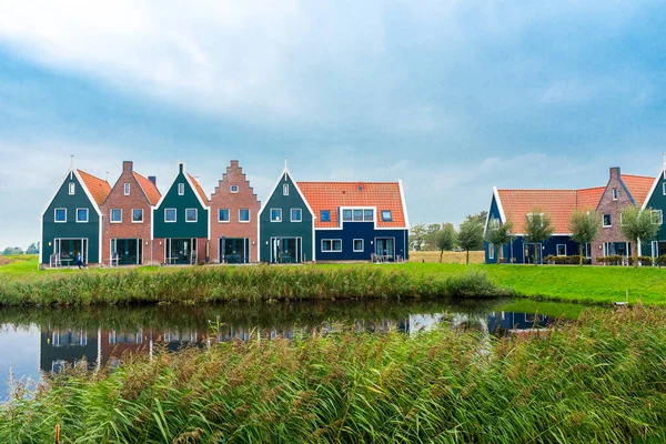 Volendam Een Dorp Noord Holland Gekleurde Huizen Van Het Marine — Stockfoto