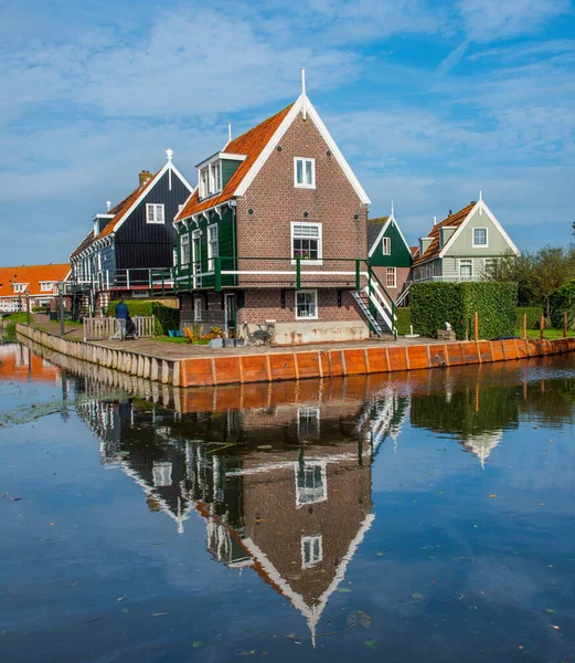 Märken Vackra Typiska Fiskarbyhus Marken Island Waterland Nederländerna — Stockfoto
