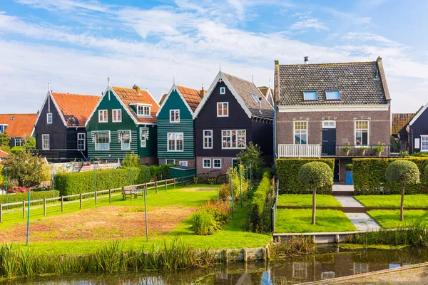 Märken Vackra Typiska Fiskarbyhus Marken Island Waterland Nederländerna — Stockfoto