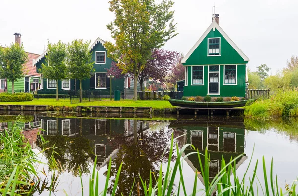 Традиційні Голландські Будинки Заансе Zaanse Schans Голландське Невелике Село Амстердамі — стокове фото