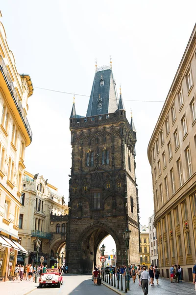 Prague Τσεχικη Δημοκρατια Ιουνιου 2016 Πύργος Σκόνη Στην Πράγα Τσεχική — Φωτογραφία Αρχείου