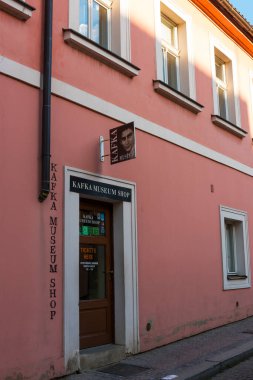 PRAG, CZECH Cumhuriyet - 24 Haziran 2016: Franz Kafka Müzesi Prag, Çek Cumhuriyeti.