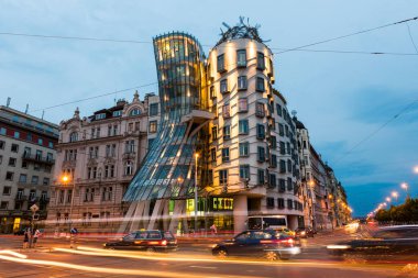 PRAG, CZECH Cumhuriyet - 25 Haziran 2016: Çek Cumhuriyeti Prag 'da Dans Evi.