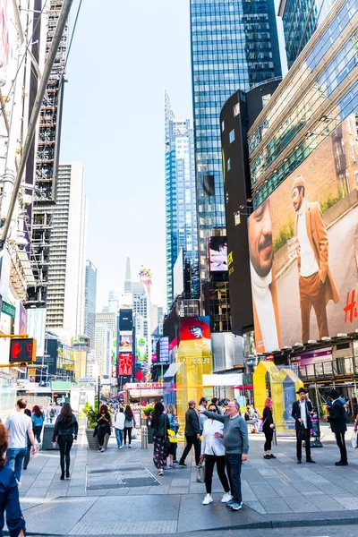 Nueva York Septiembre 2018 Pueblos Times Square Manhattan Nueva York — Foto de Stock