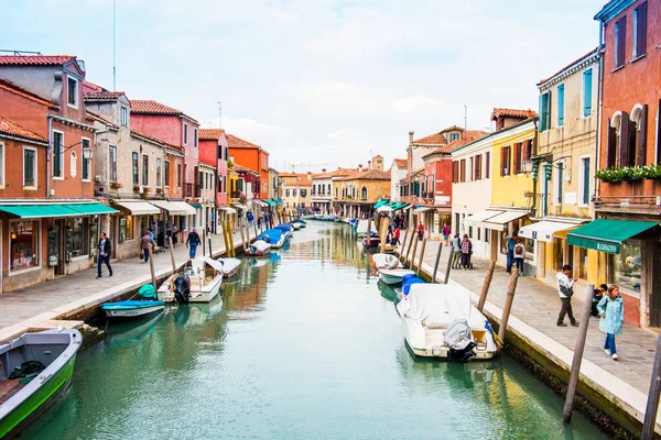 Venecia Italia Septiembre 2019 Murano Isla Venecia Italia Coloridas Casas —  Fotos de Stock