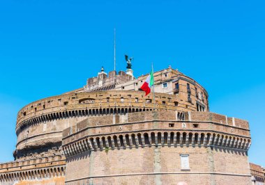 ROME, ITALY - 29 Haziran 2019: Castel Sant 'Angelo (Saint Angel Castle) veya Hadrian' ın Roma, İtalya 'daki mozolesi.