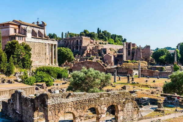 Αρχαίο Ρωμαϊκό Φόρουμ Στη Ρώμη Ιταλία Ρωμαϊκό Φόρουμ Ήταν Εκθεσιακό — Φωτογραφία Αρχείου