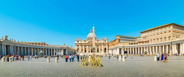 Vatican City Italy 2019 베드로 광장과 바티칸 시의성 베드로 대성당 — 스톡 사진