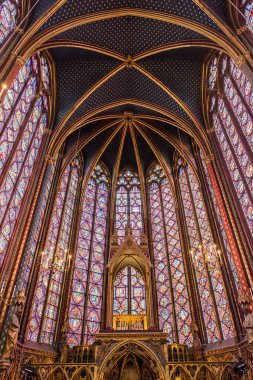 Notre Dame Katedrali iç mimarisi. Paris, Fransa.