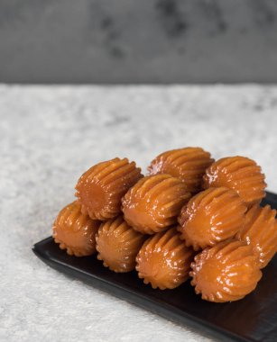 TULUMBA. Geleneksel Türk Tatlı Tulumbası.