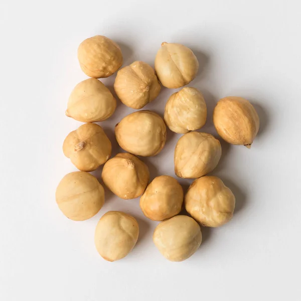 Hazlnut Hazelnuts Изолированы Белом Фоне Жареные Лесные Орехи — стоковое фото