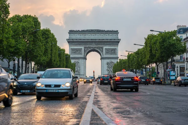 Parigi Francia Maggio 2017 Champs Elysees Arc Triomphe Arco Trionfo — Foto Stock