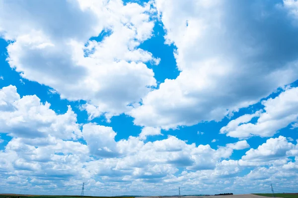 Céu Azul Com Belas Nuvens Céu Azul Fundo — Fotografia de Stock