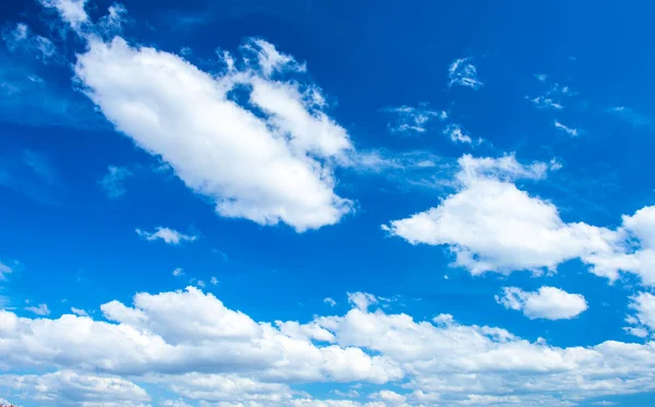 Céu Azul Com Belas Nuvens Céu Azul Fundo — Fotografia de Stock