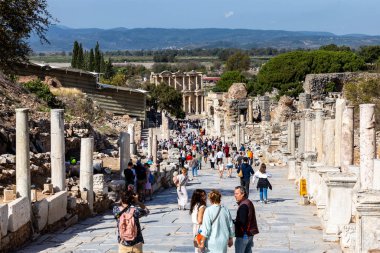 İzmir, Türkiye - 27 Ekim 2025: Efes Arkeoloji Bölgesi. Selcuk 'taki Efes Antik Kenti, İzmir, Türkiye.