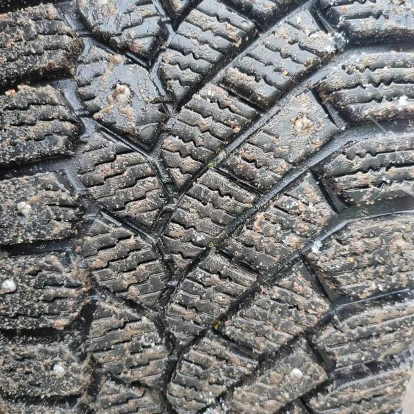 Close Dirty Winter Rubber Car Wheel Protector Spikes — Fotografia de Stock