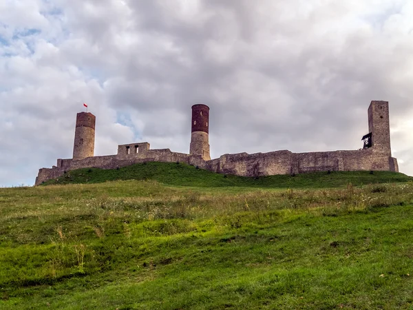 Руины средневекового замка в Чечинах — стоковое фото
