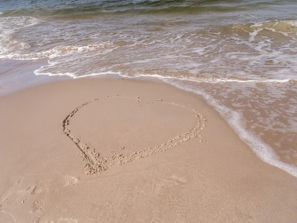 Hjärta på stranden — Stockfoto