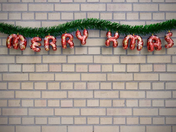 Återgivning Röda Glänsande Jul Teckensnitt Prydnader Arrangeras Merry Xmas Hälsning — Stockfoto