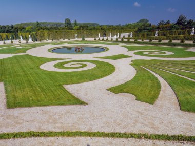  Versailles bahçeleri