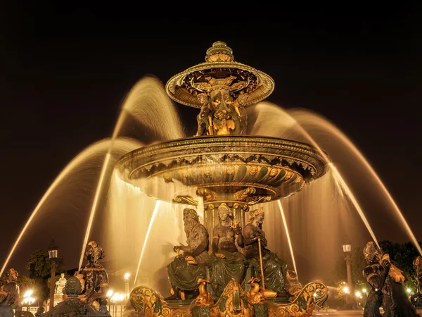 Fountain on Place de la Concorde — Stock Photo, Image