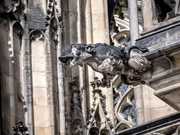 Stone demon gargoyle — Stock Photo, Image