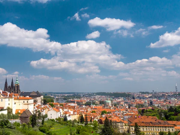 Panorama starego miasta i Zamku Praskiego — Zdjęcie stockowe