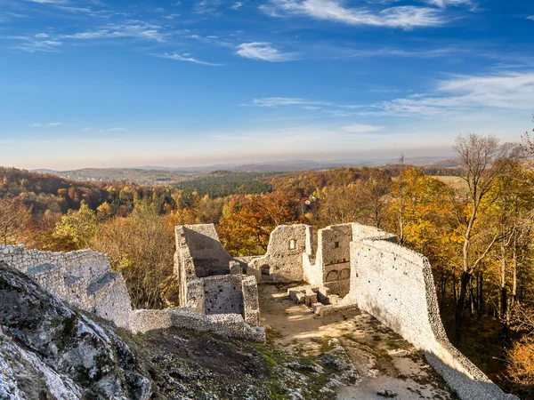 Ruiny średniowiecznego zamku Smoleń — Zdjęcie stockowe