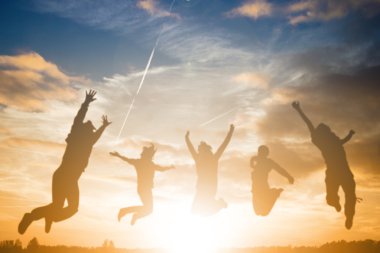 atlama insanlar için onların yolculuk ile keyfini çıkarın. 