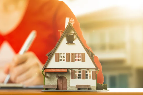 İpotek yükleme ve özelliği belge kavramı