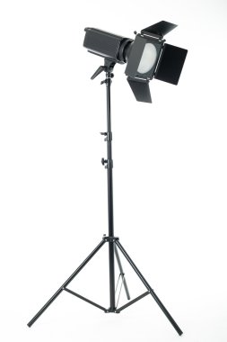 Beyaz arka plan ile izole stüdyo ışık.