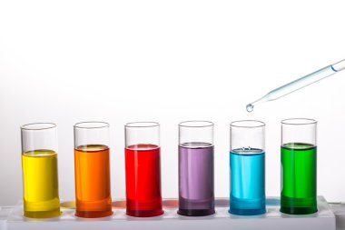 Kimya şişe cam için test laboratuarı.