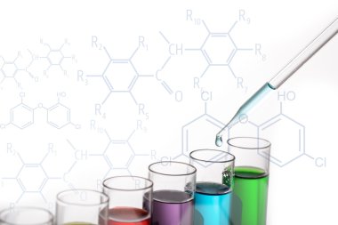 Kimya şişe cam için test laboratuarı.