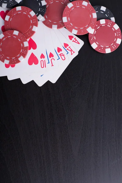 Poker Chips Voor Casinospel Tafel — Stockfoto