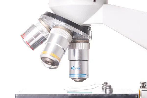 Микроскоп Исследовательского Эксперимента Белом Фоне — стоковое фото