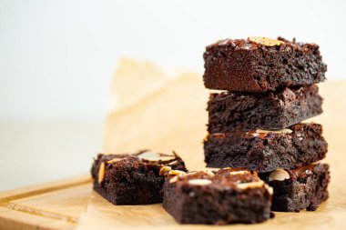 Brownie çikolatalı tatlı çay saati ya da kahve saati için swett tatlısı. Ev yapımı taze ve lezzetli yemek. Kek fırını atıştırmalığı. .