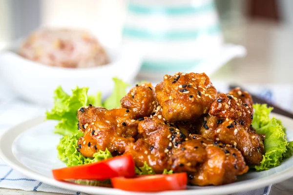 Sesame chicken — Stock Photo, Image