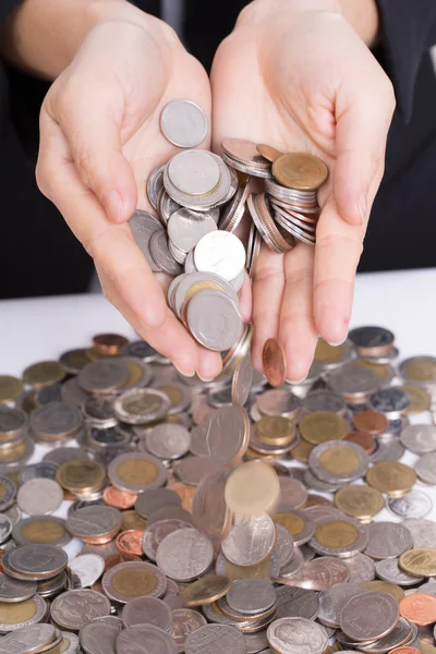 Las mujeres depositan dinero — Foto de Stock