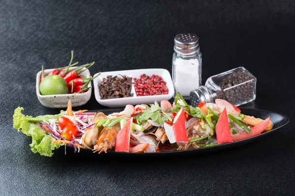 Ensalada tailandesa de comida marina —  Fotos de Stock