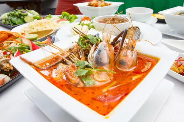 Tom yam kung, cibo preferito asiatico — Foto Stock