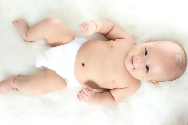 Estudio retrato de un bebé asiático —  Fotos de Stock