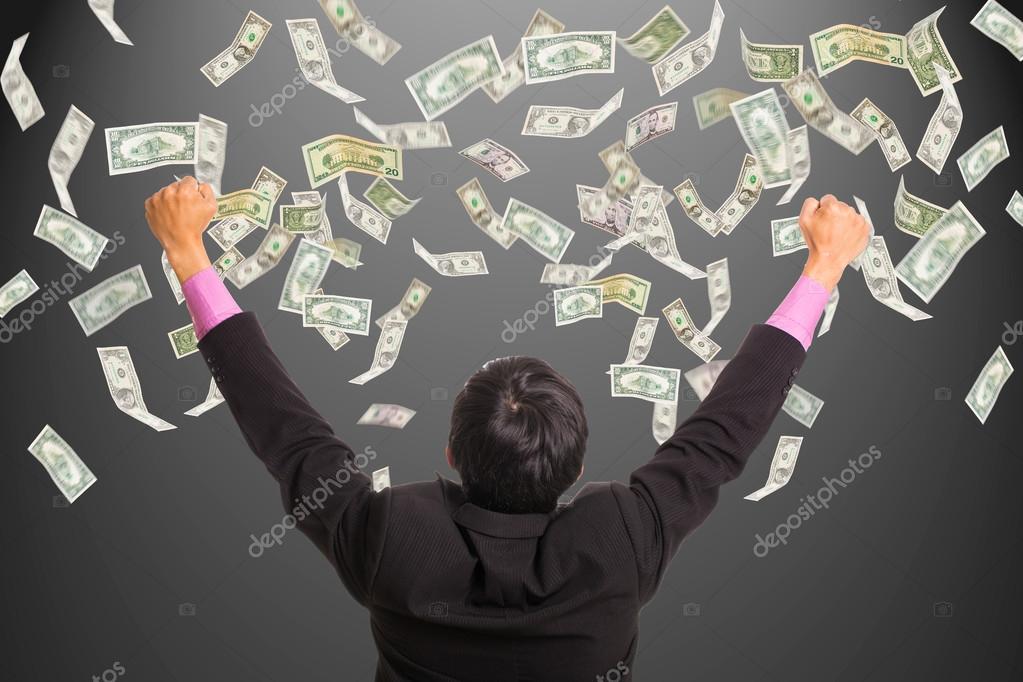 много рублей. госслужащие деньги. денежные заработки. незаконная банковская деятельность. обнальные конторы.