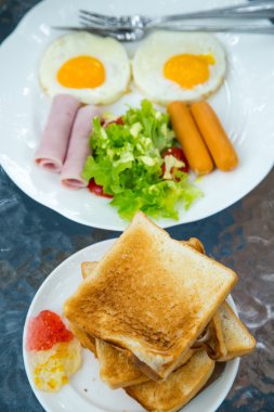 Tay tarzı kahvaltı